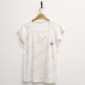 Vintage Rainbow Arrow Heart T Shirt Medium